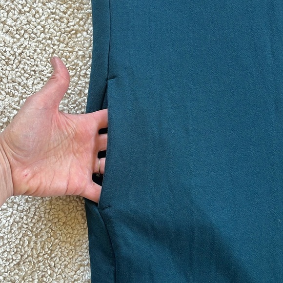 ATHLETA Crosstown Track Dress Size Large - Picture 16 of 16